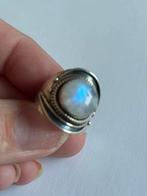 925 zilveren maansteen ring, Nieuw, Ophalen of Verzenden, Kleiner dan 17, Dame