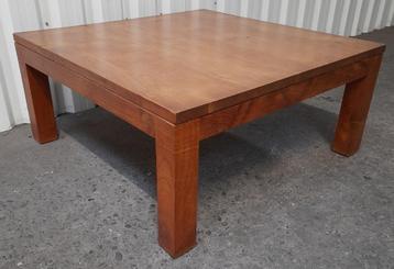 Houten salontafel 100 x 100 x 45,5 cm beschikbaar voor biedingen