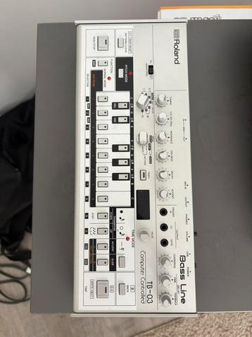 Roland TB-03 Bass Line beschikbaar voor biedingen