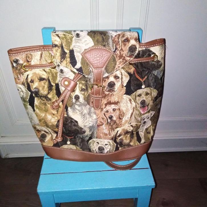 Rugzakje met Labrador afbeeldingen - Signare, Sieraden, Tassen en Uiterlijk, Tassen | Damestassen, Gebruikt, Overige typen, Bruin
