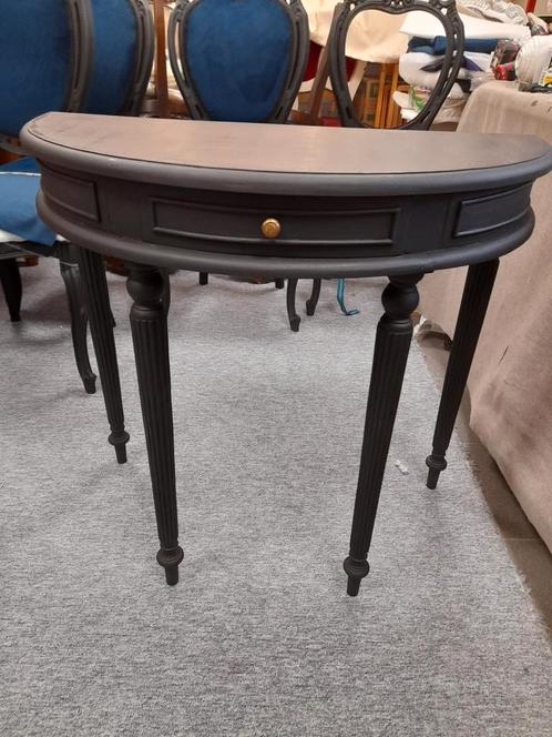 Mat zwarte.side tafel, Antiek en Kunst, Antiek | Meubels | Tafels, Ophalen