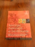 ASTROLOGIE MAANMAGIE EN HANDLIJNKUNDE., Achtergrond en Informatie, Astrologie, Sally  Morningstar., Ophalen of Verzenden