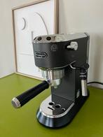 Delonghi Dedica EC685.M Zwart Espresso Machine, Witgoed en Apparatuur, Koffiezetapparaten, Afneembaar waterreservoir, Espresso apparaat