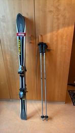 Dames skies, merk Head met Atomic skistokken, Ophalen, 140 tot 160 cm, Zo goed als nieuw, Carve