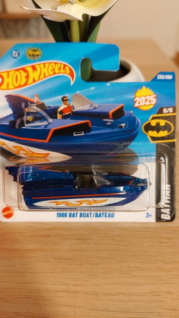 Hot Wheels 1966 Bat Boat - Zo Goed Als Nieuw!, Hobby en Vrije tijd, Modelauto's | Overige schalen, Zo goed als nieuw, Auto, Ophalen of Verzenden