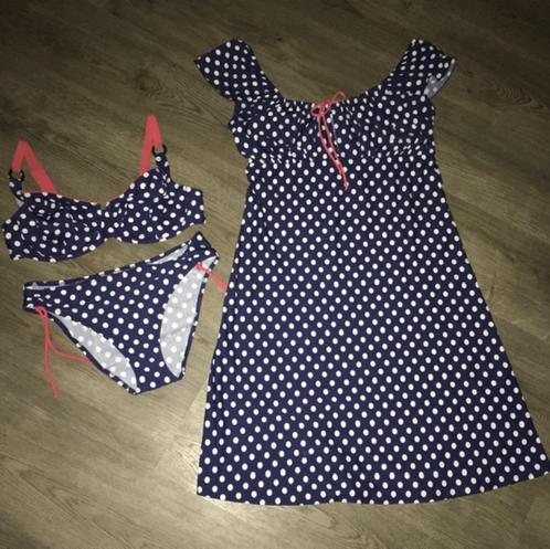 Lise Charmel bikini 80 D / E + strand jurk 42 44 Antigel, Kleding | Dames, Badmode en Zwemkleding, Zo goed als nieuw, Bikini, Blauw