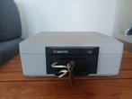 Sentry 1160 brandwerende kluis safe documenten koffer, Ophalen of Verzenden, Zo goed als nieuw, Brandkast