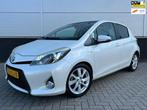 Toyota Yaris 1.5 Full Hybrid Dynamic 5drs - clima - trekhaak, Euro 5, 1497 cc, Gebruikt, 4 cilinders