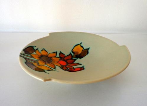 Keramiek schaal zonnebloemen geel rood Flora Gouda 4109-s, Antiek en Kunst, Antiek | Keramiek en Aardewerk, Ophalen of Verzenden