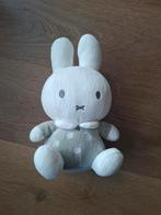 Nieuwe Miffy Knuffel met Belletje, Ophalen of Verzenden, Nieuw, Konijn