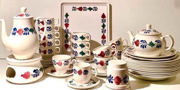 BOERENBONT SERVIES 31-delig.Van BOCH. OPHALEN VOOR € 80! beschikbaar voor biedingen