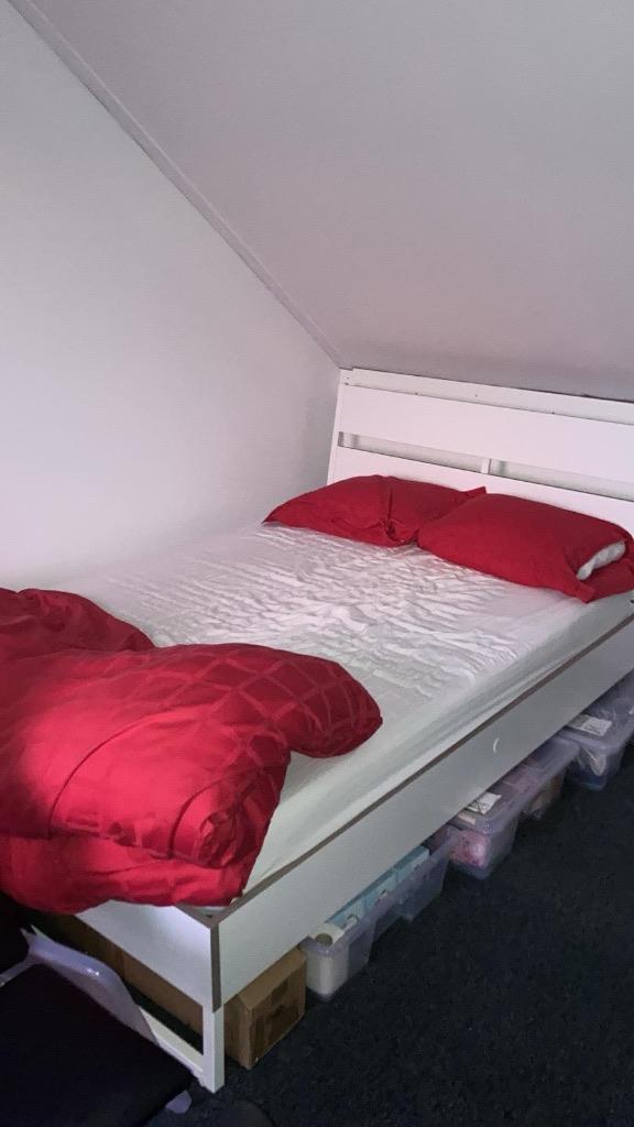 Bedframe en lattenbodems 140x200, Huis en Inrichting, Slaapkamer | Bedden, Gebruikt, Tweepersoons, 140 cm, 200 cm, Hout, Wit, Ophalen