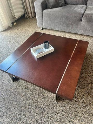 Bruine houten salon tafel 96x96x24