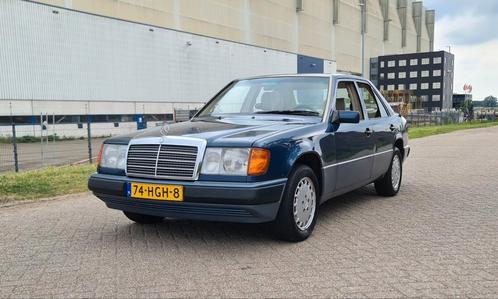Mercedes-Benz W124 300E 4-MATIC 1992, Auto's, Mercedes-Benz, Particulier, E-Klasse, 4x4, ABS, Airbags, Airconditioning, Bluetooth