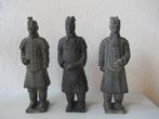 3 Oude Chinese terracotta beelden   40 cm ., Antiek en Kunst, Ophalen of Verzenden