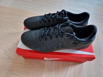 Nike voetbalschoenen maat 45, valt klein dus 44 beschikbaar voor biedingen