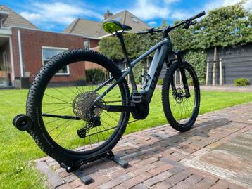 Cube reaction hybri pro . Maat M met maar 157 km! beschikbaar voor biedingen