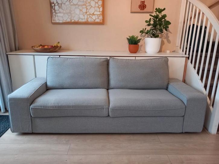 Gratis Ikea KIVIK driezitsbank - Comfortabel en Stijlvol, Huis en Inrichting, Banken | Bankstellen, Gebruikt, Rechte bank, Driepersoons