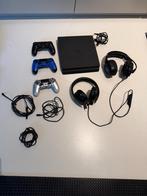 PlayStation 4 Slim 500 GB + 2 controllers + headset + kabels, 500 GB, Ophalen of Verzenden, Zo goed als nieuw, Met 3 controllers of meer