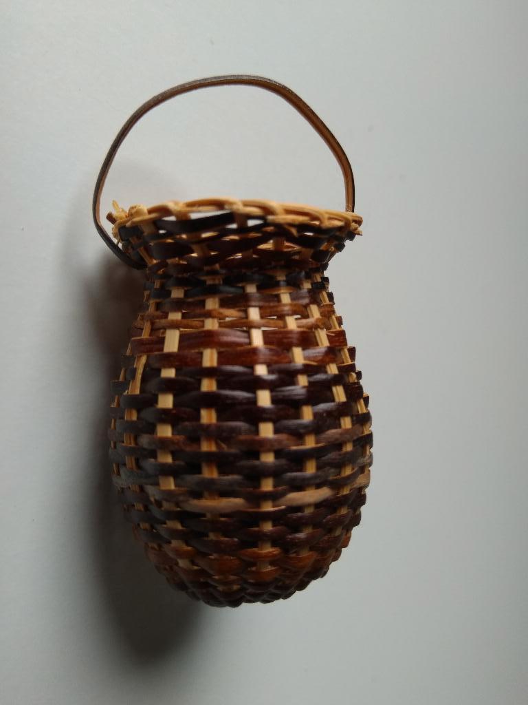 miniatuur rieten korf poppenhuis, Ophalen of Verzenden, Zo goed als nieuw, Gebruiksvoorwerp