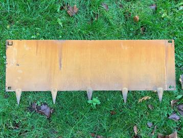 Cortenstaal Borderrand 40 x 106 cm - Al Verroest - Flexibel beschikbaar voor biedingen