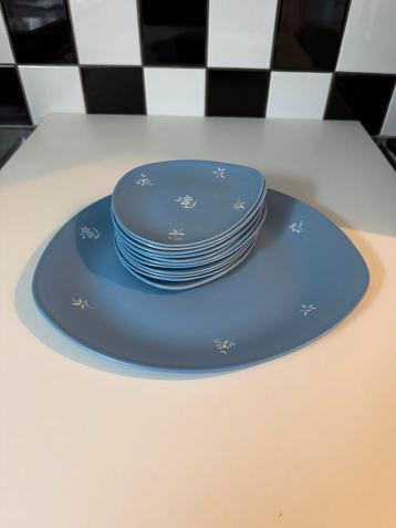 Vintage plateel gebakstel blauw met witte bloemetjes  beschikbaar voor biedingen