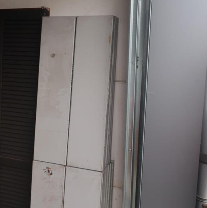 Bruynzeel legbord voor wandkast stellingkast metaal 26 stuks, Huis en Inrichting, Kasten | Stellingkasten, Gebruikt, Ophalen