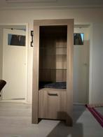 Hoge kast met glazen planken, Huis en Inrichting, Kasten | Vitrinekasten, Overige materialen, Minder dan 50 cm, Gebruikt, Ophalen of Verzenden