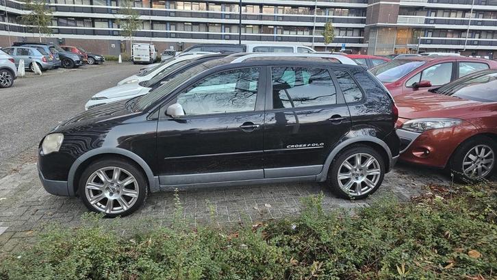 Volkswagen Polo 1.6 77KW Cross 2007 Zwart, Auto's, Volkswagen, Particulier, Polo, Benzine, E, Hatchback, Handgeschakeld, Geïmporteerd