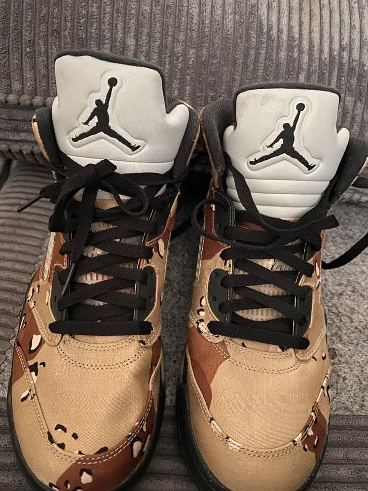 Air Jordan 5 Retro x Supreme, Sport en Fitness, Basketbal, Nieuw, Schoenen, Ophalen of Verzenden