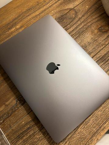 Macbook pro 2017 (13 inch) space grey  beschikbaar voor biedingen