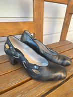 Lisa Tucci pumps maat 39 1/2 hand made in portugal, Kleding | Dames, Pumps, Gedragen, Lisa Tucci, Ophalen of Verzenden