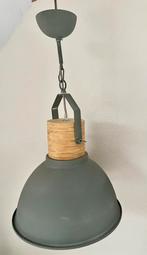 Leuke industriële hanglamp., Huis en Inrichting, Lampen | Hanglampen, Ophalen, Gebruikt, Metaal, Minder dan 50 cm