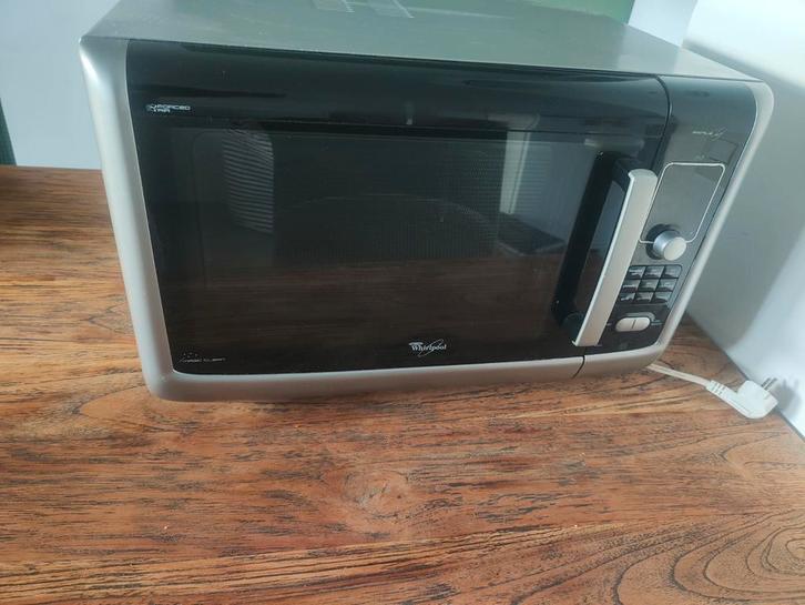 Whirlpool magnetron/grill/oven, Witgoed en Apparatuur, Magnetrons, Gebruikt, Vrijstaand, Combimagnetron, Grill, Oven, Draaiplateau
