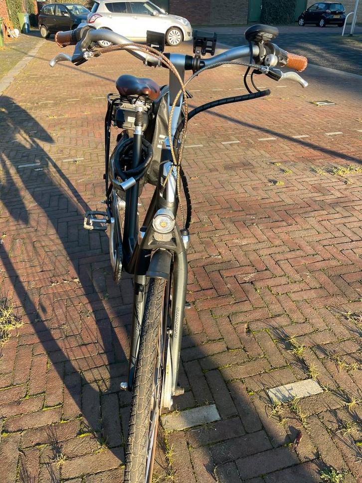 Elektrische fiets - batavus, Fietsen en Brommers, Elektrische fietsen, Zo goed als nieuw, Overige merken, 51 tot 55 cm, 50 km per accu of meer