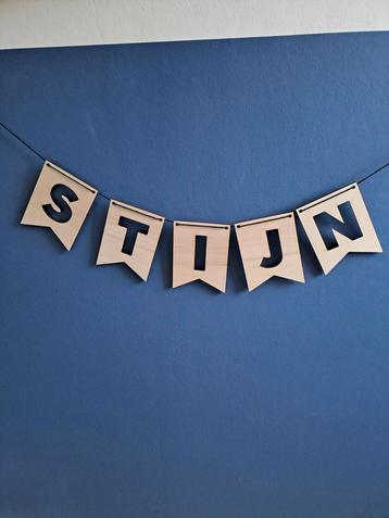 Houten Naamslinger - Kies je eigen letters! beschikbaar voor biedingen