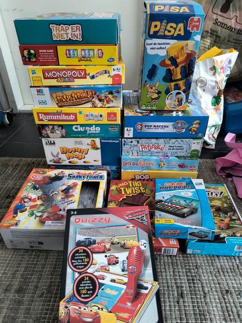Heel veel leuke spelletjes, Hobby en Vrije tijd, Gezelschapsspellen | Bordspellen, Zo goed als nieuw, Ophalen of Verzenden