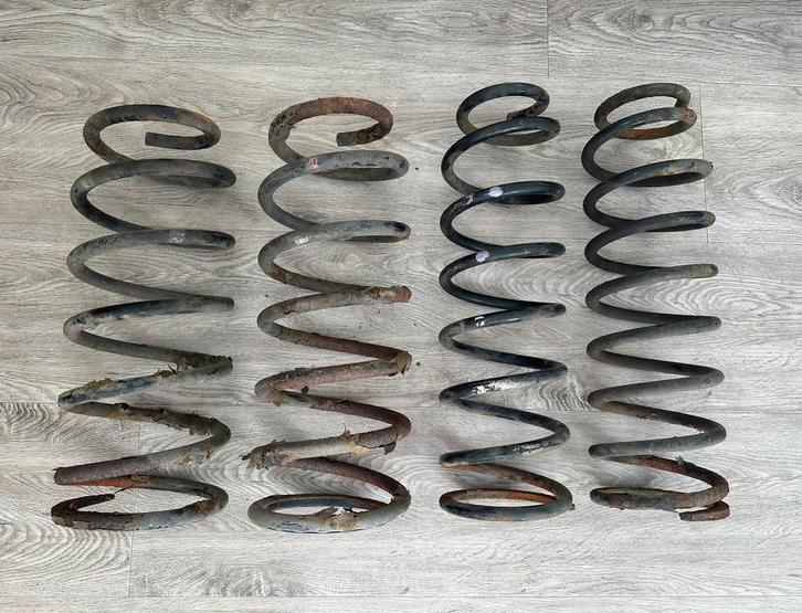 Set veren Land Cruiser 80, Auto-onderdelen, Ophanging en Onderstel, Toyota, Gebruikt, Ophalen of Verzenden