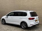 Volkswagen Touran 1.2 TSI 110pk Highline Business R-line 7-p, Voorwielaandrijving, 65 €/maand, Gebruikt, Euro 6