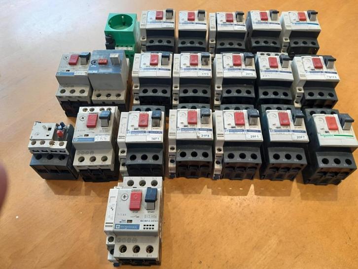 Te koop: Telemecanique motorbeveiligingsschakelaar / PKZM, Hobby en Vrije tijd, Elektronica-componenten, Zo goed als nieuw, Ophalen of Verzenden