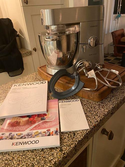 Mooie Kenwood Major Titanium met 12 accessoires, Witgoed en Apparatuur, Keukenmixers, Zo goed als nieuw, 4 liter of meer, 3 snelheden of meer