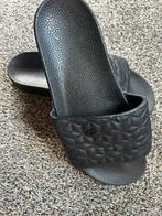 Cruyff slippers (als Adilette) ZGAN maat 41/42 zwart, Kleding | Heren, Schoenen, Slippers, Cruyff, Zwart, Ophalen of Verzenden