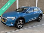 Full Option Audi Etron 55 Quattro Garantie Pano 360 camera, Auto's, Audi, 1800 kg, Zwart, Blauw, 43 €/maand