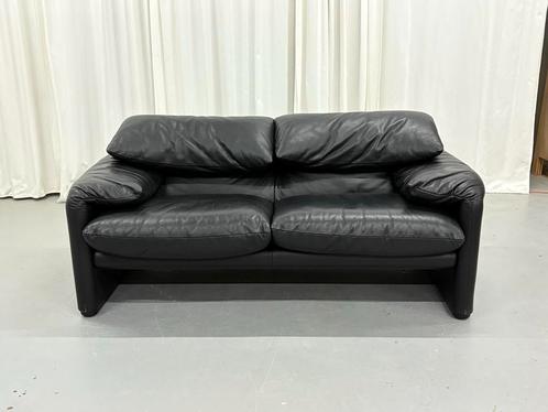 Cassina Maralunga Leren 2-zitsbank, Huis en Inrichting, Banken | Bankstellen, Zo goed als nieuw, 75 tot 100 cm, Leer, Ophalen