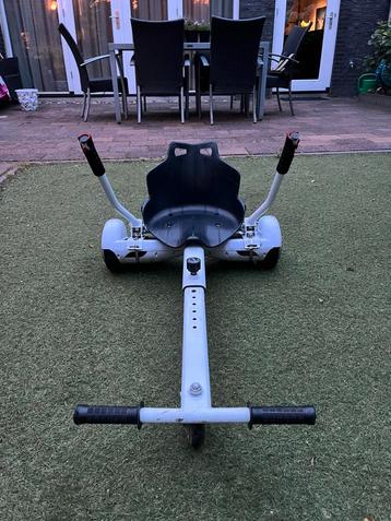 Hoverboard + karretje beschikbaar voor biedingen