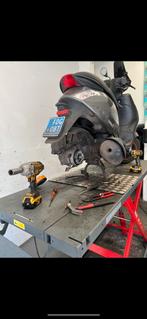 NIEUWE BAND INCLUSIEF MONTAGE ALLE MERKEN SCOOTERS, Motoren, Ophalen