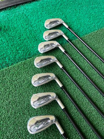 XXIO X iron set: A,P,9,8,7,6,5 beschikbaar voor biedingen