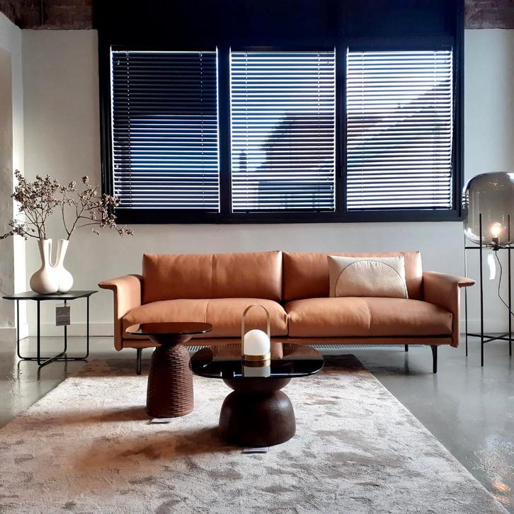 Montis bank Otis 4 zits leer County Ton opruiming SALE, Huis en Inrichting, Banken | Bankstellen, Nieuw, Rechte bank, Vierpersoons of meer