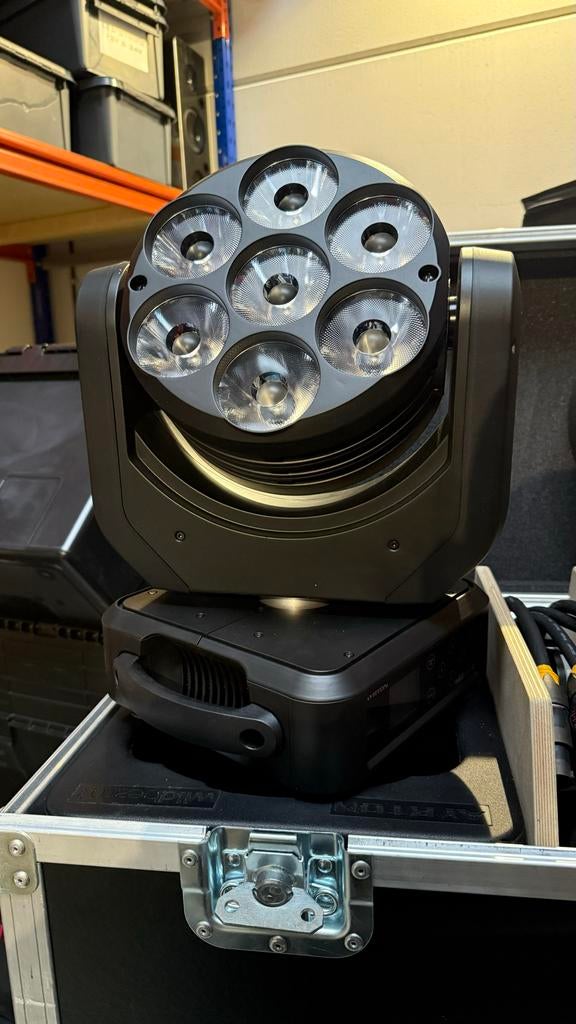 Ayrton Wildbeam-R, 4 sets beschikbaar, Muziek en Instrumenten, Licht en Laser, Ophalen, Zo goed als nieuw, Licht, Geluidgestuurd