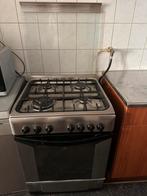 Indesit gasfornuis, Ophalen, 4 kookzones, Zo goed als nieuw, Gas